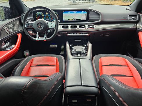 Used 2023 Mercedes-Benz GLE 53 AMG 4MATIC image 11