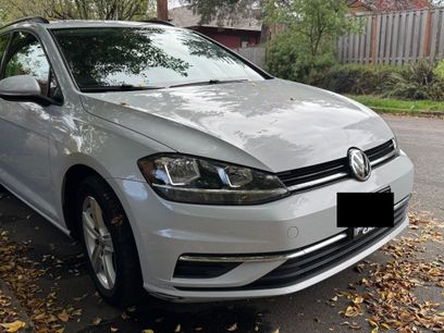 Used 2018 Volkswagen Golf SE