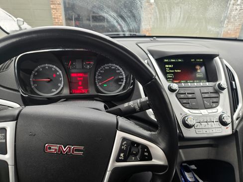Used 2015 GMC Terrain SLT w/ Chrome Edition image 9