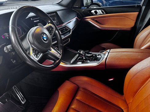 Used 2019 BMW X5 xDrive50i w/ M Sport Package AWD/4WD image 13