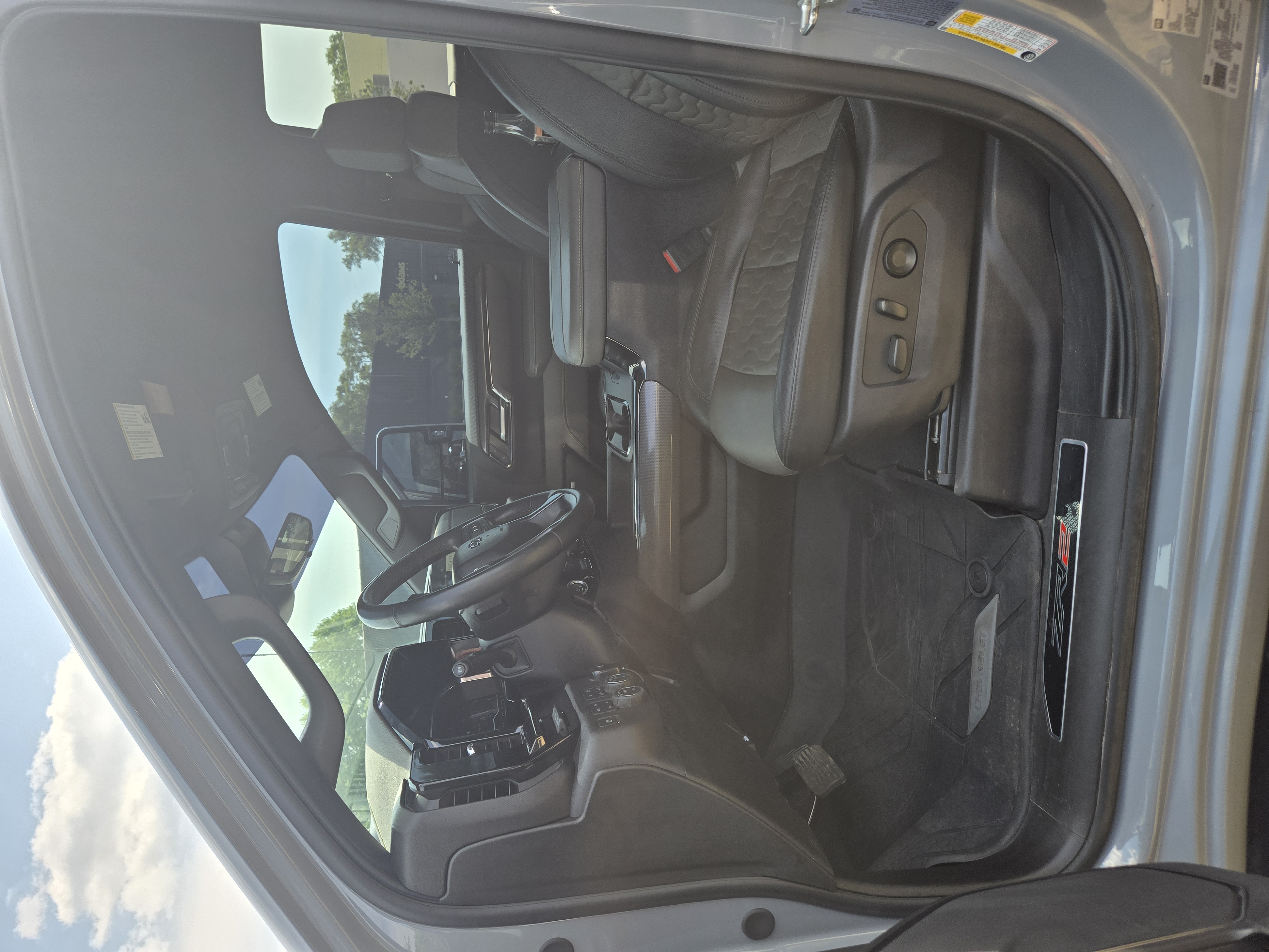 Used 2024 Chevrolet Silverado 2500 ZR2 w/ Technology Package AWD/4WD image 15