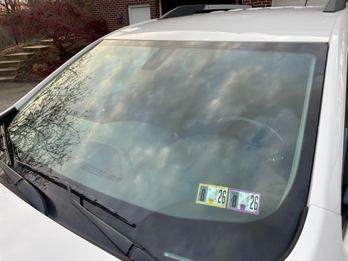 Used 2017 GMC Acadia SLE w/ Driver Alert Package I image 17