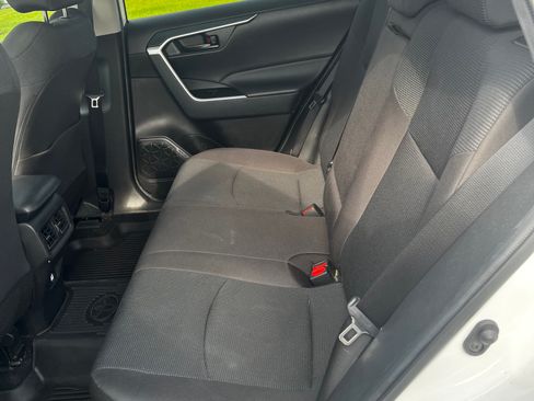 Used 2023 Toyota RAV4 LE FWD image 10