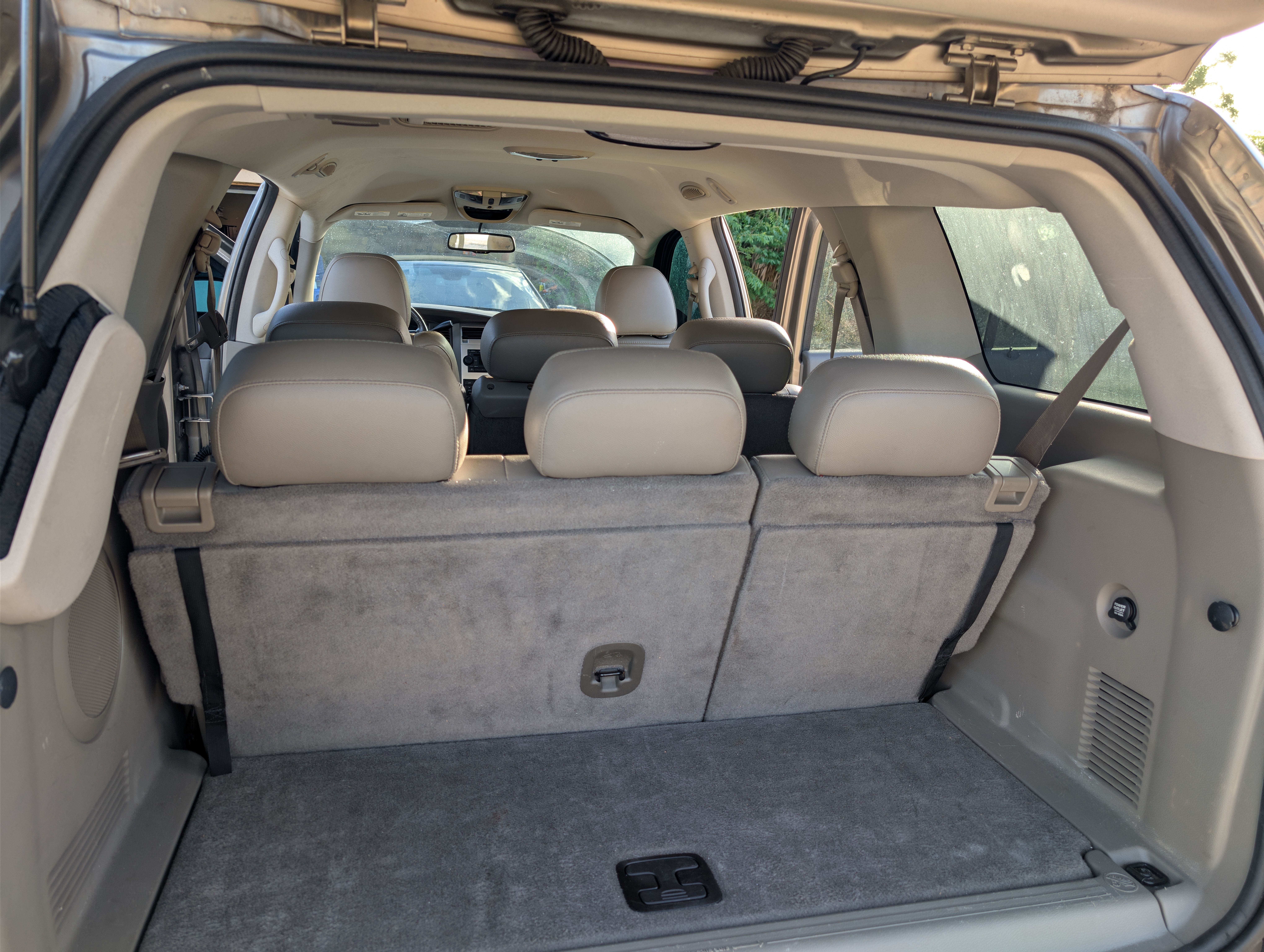 Used 2007 Dodge Durango Limited w/ Trailer Tow Group RWD image 8