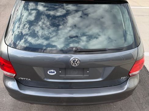 Used 2011 Volkswagen Jetta TDI FWD image 8