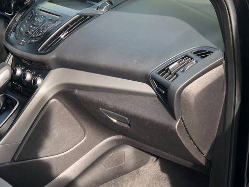 Used 2013 Ford Escape SE image 9