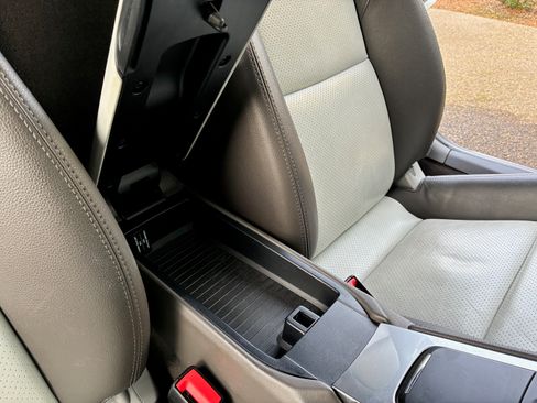 Used 2015 Porsche Cayman S image 20