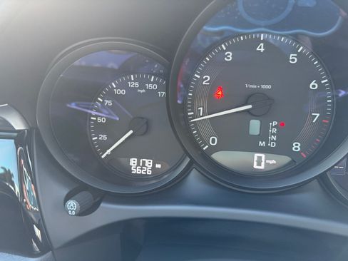 Used 2024 Porsche Macan image 18