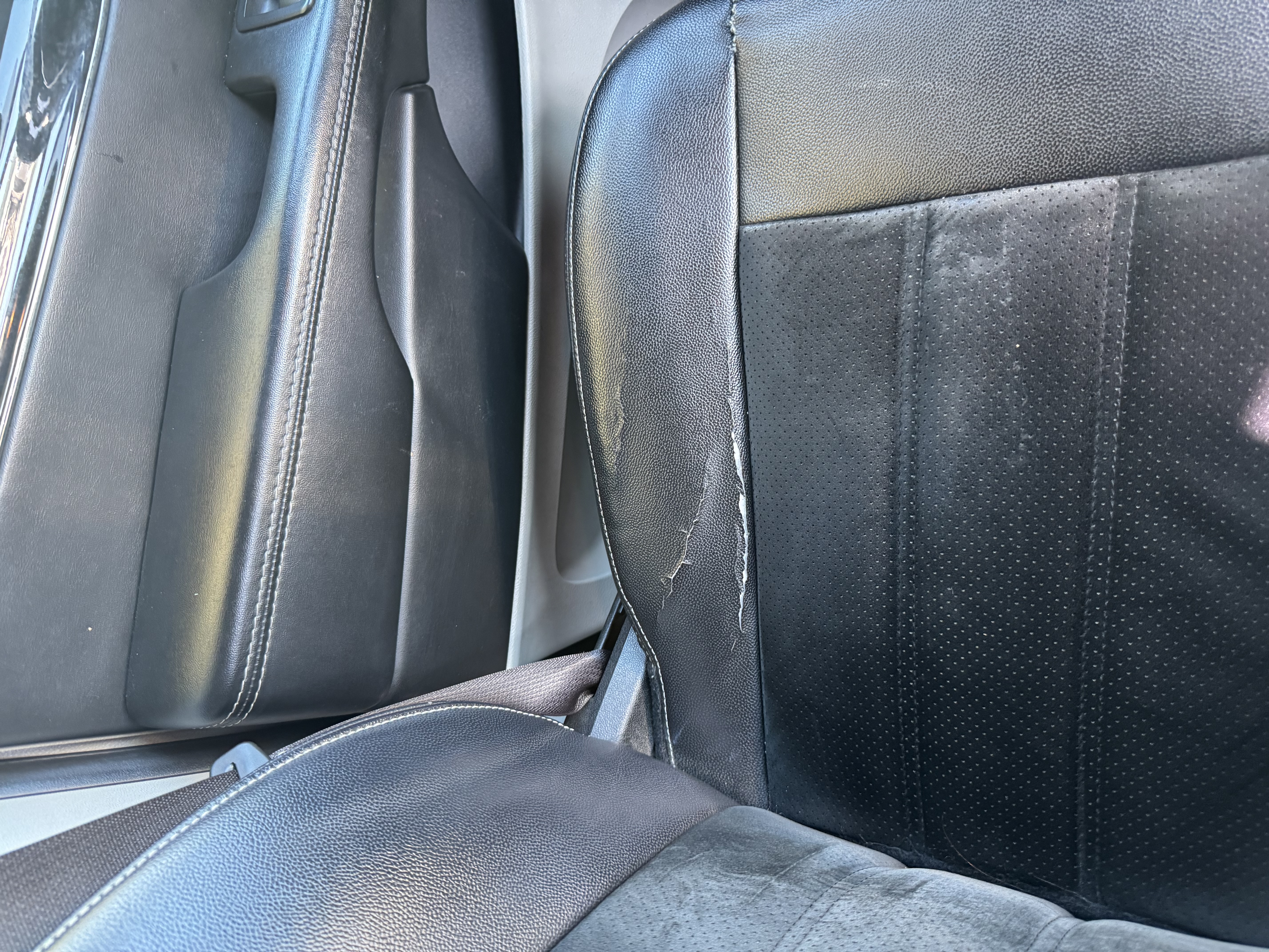 Used 2017 Dodge Grand Caravan SXT FWD image 9