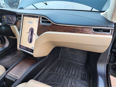 Used 2017 Tesla Model S 75 image 29