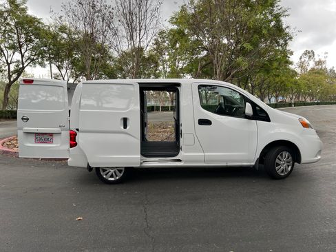 Used 2018 Nissan NV200 SV image 13