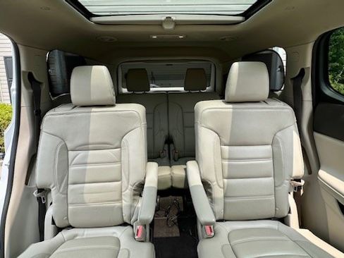 Used 2017 GMC Acadia Denali image 15