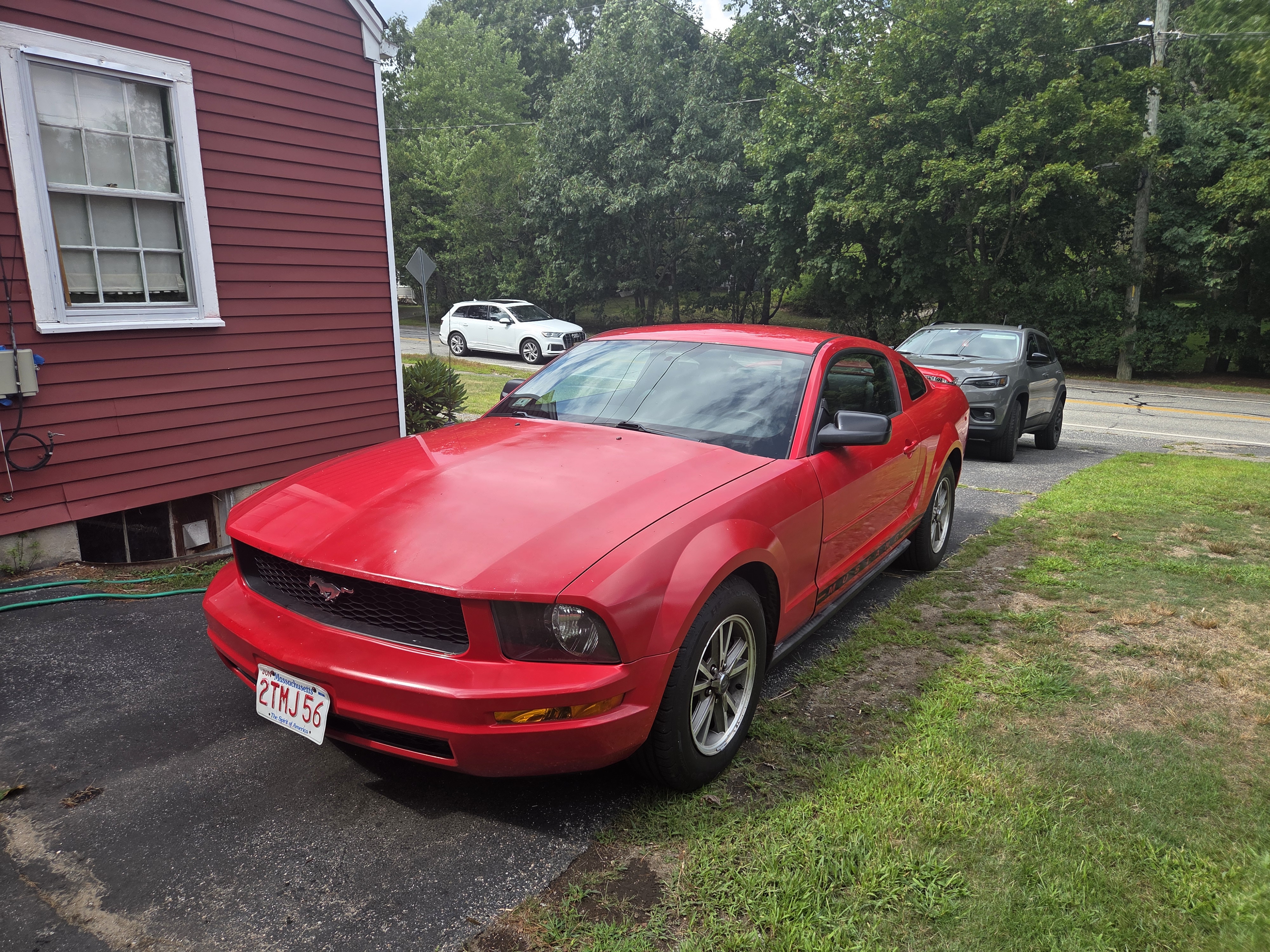 Used 2005 Ford Mustang Premium RWD image 1