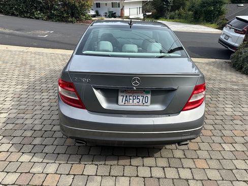 Used 2010 Mercedes-Benz C 300 Sedan image 5