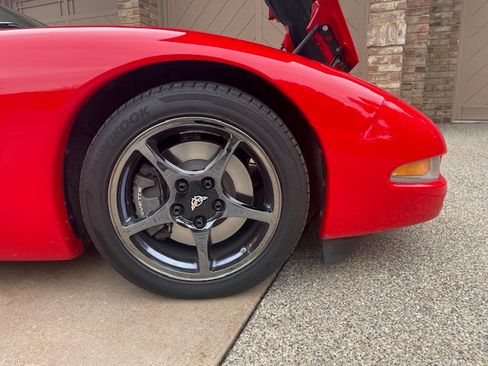 Used 2000 Chevrolet Corvette Convertible w/ Memory Pkg image 14