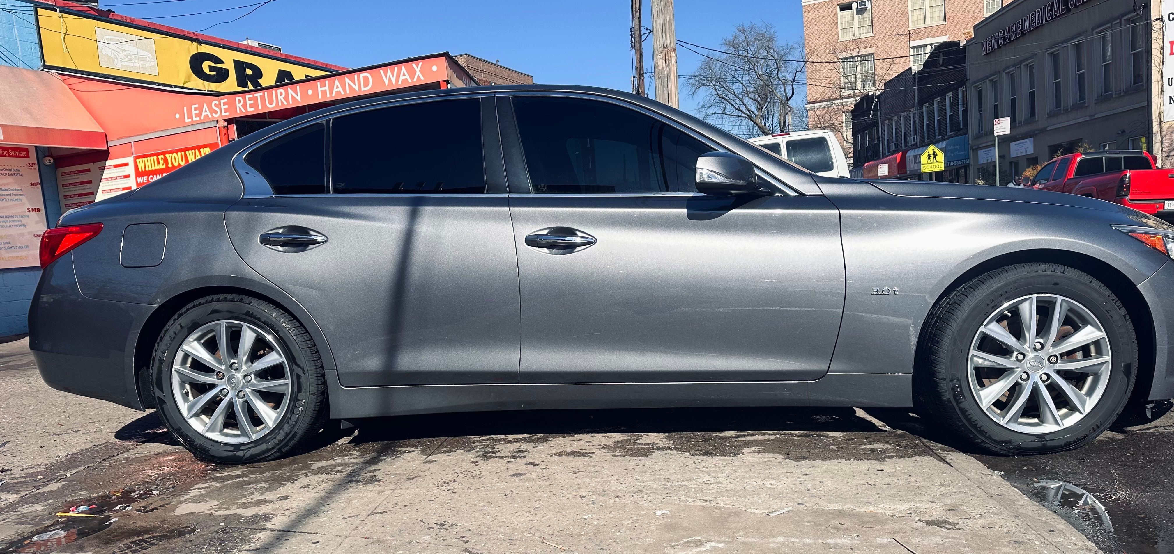 Used 2017 INFINITI Q50 3.0t Premium RWD image 6