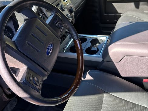 Used 2015 Ford F250 Platinum w/ FX4 Off-Road Package image 11