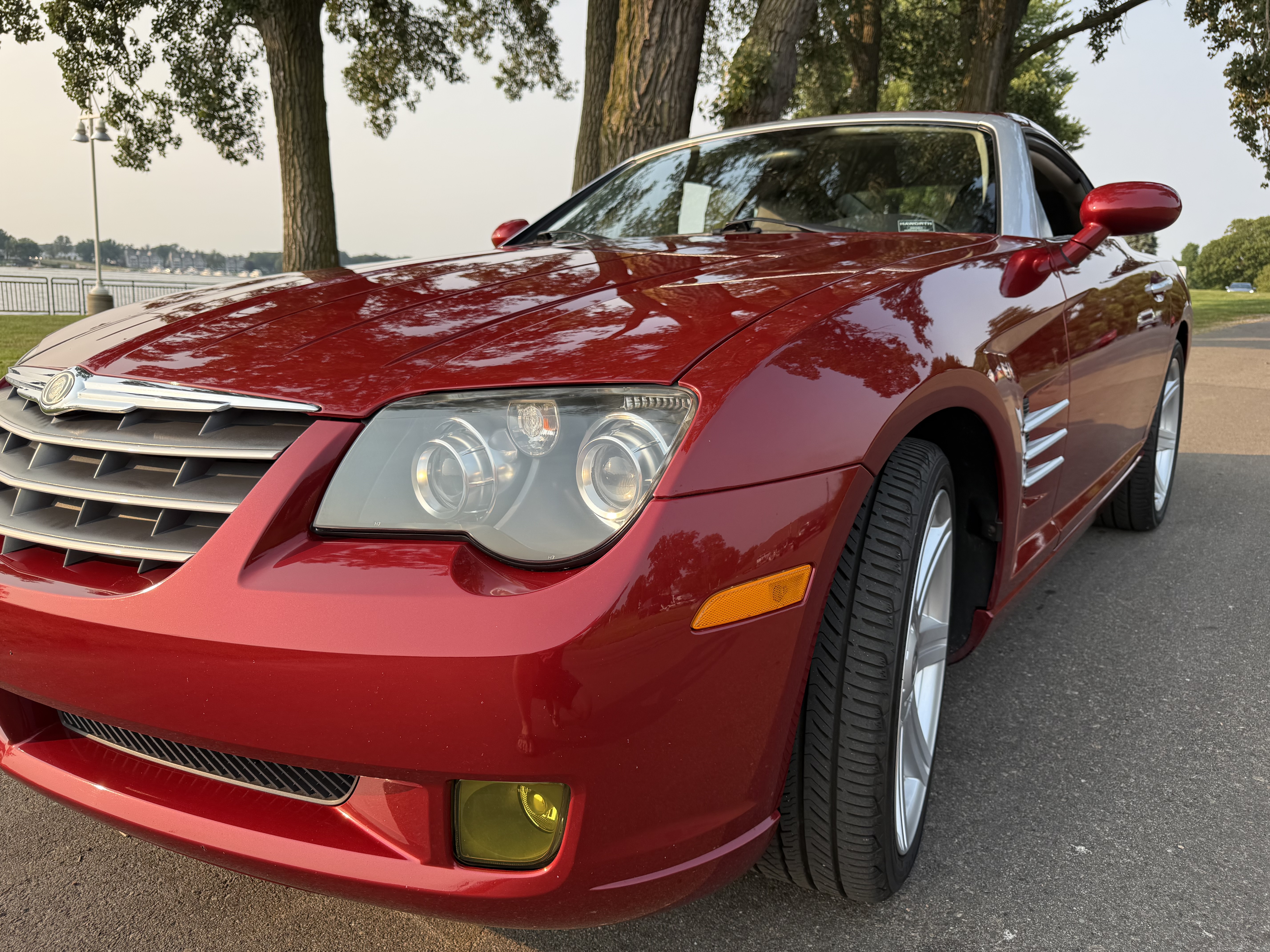 Used 2005 Chrysler Crossfire Limited RWD image 4