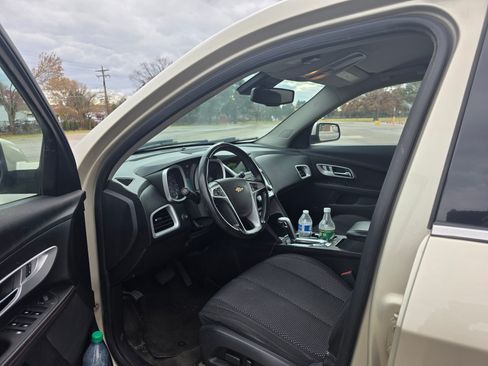 Used 2015 Chevrolet Equinox LT w/ Driver Convenience Package image 15