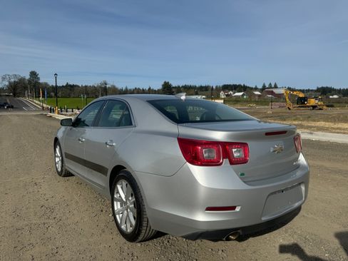 Used 2016 Chevrolet Malibu LTZ image 8