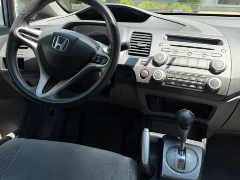 Used 2010 Honda Civic LX image 8