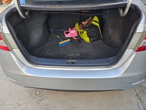 Used 2014 Nissan Sentra SL w/ Premium Package image 6