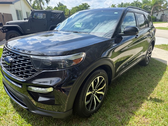 Used 2022 Ford Explorer ST-Line w/ Class IV Trailer Tow Package RWD image 6