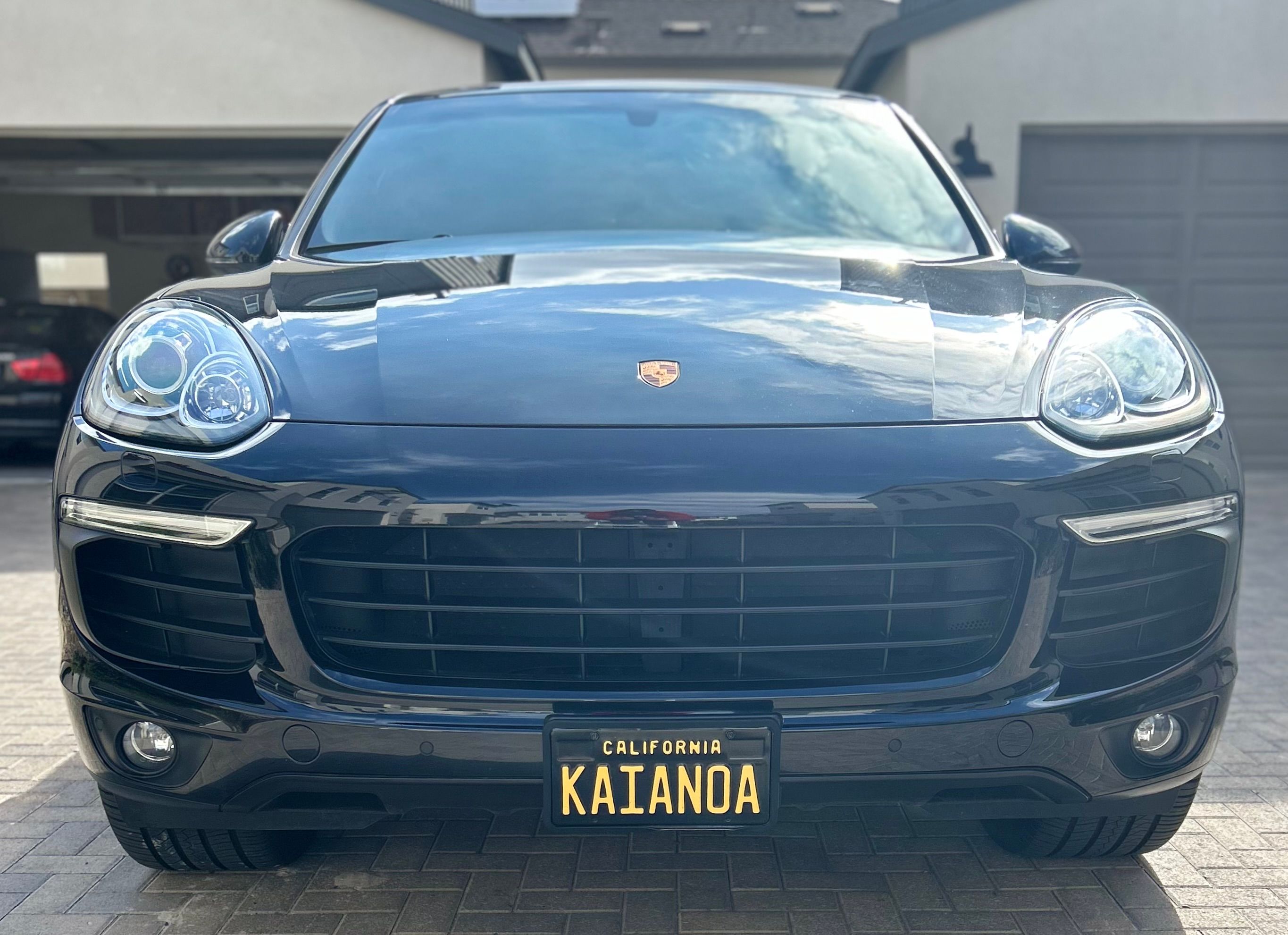 Used 2017 Porsche Cayenne Platinum Edition AWD/4WD image 4