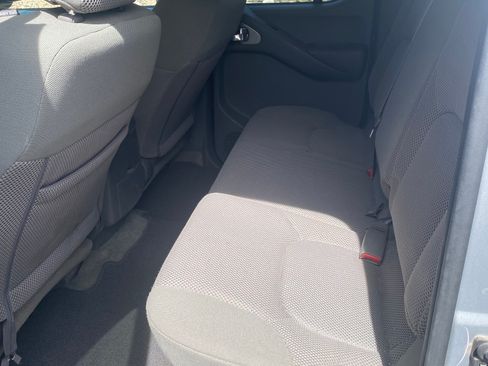 Used 2016 Nissan Frontier SV image 10