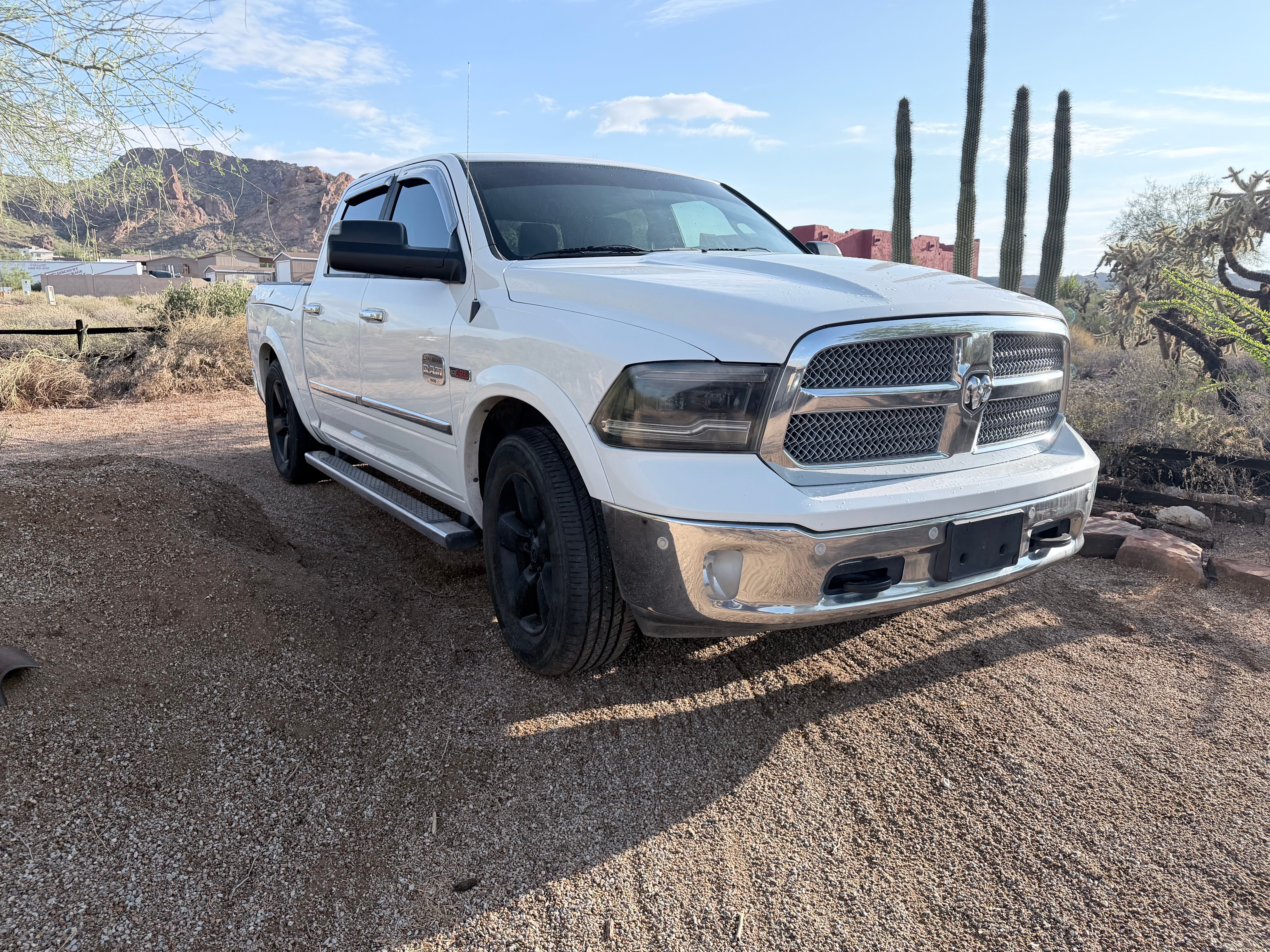 Used 2015 RAM 1500 Laramie Longhorn w/ Convenience Group AWD/4WD image 13