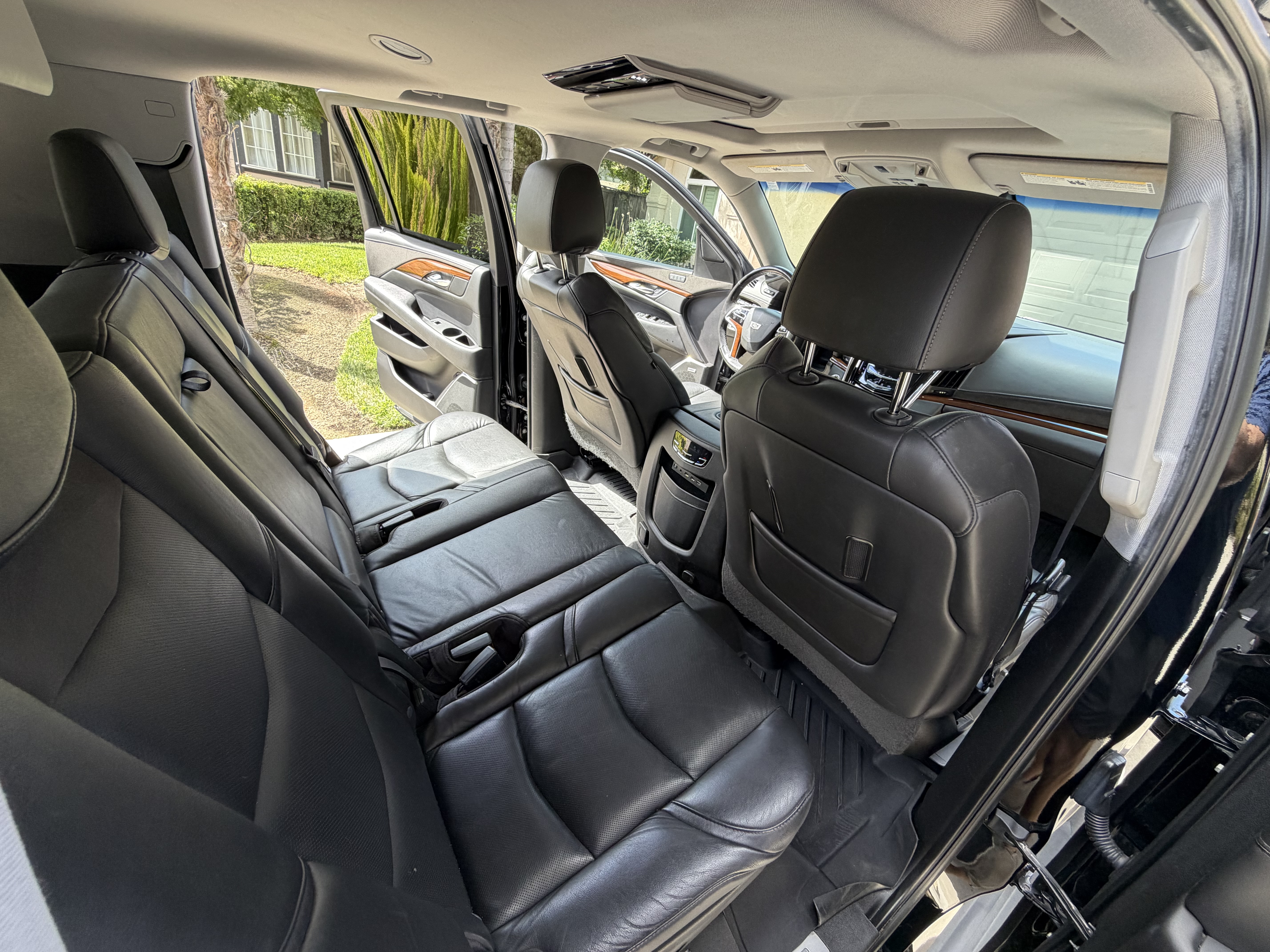 Used 2019 Cadillac Escalade ESV Premium Luxury AWD/4WD image 17