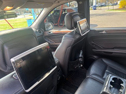 Used 2009 Mercedes-Benz GL 450 4MATIC image 5