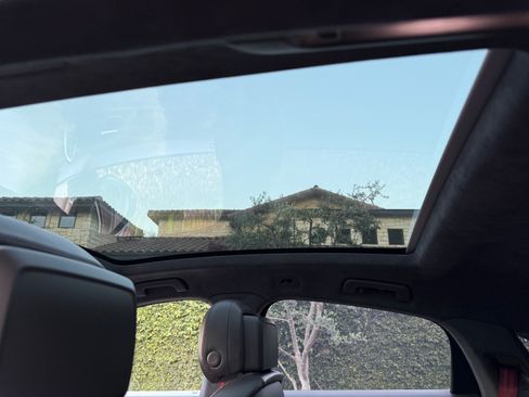 Used 2021 Porsche Cayenne GTS image 14