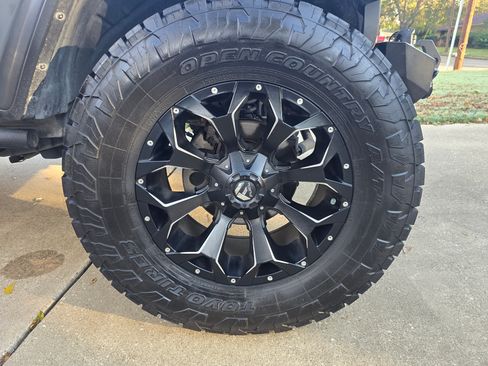 Used 2019 Jeep Wrangler Unlimited Rubicon image 21