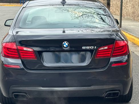 Used 2011 BMW 550i xDrive Sedan image 1