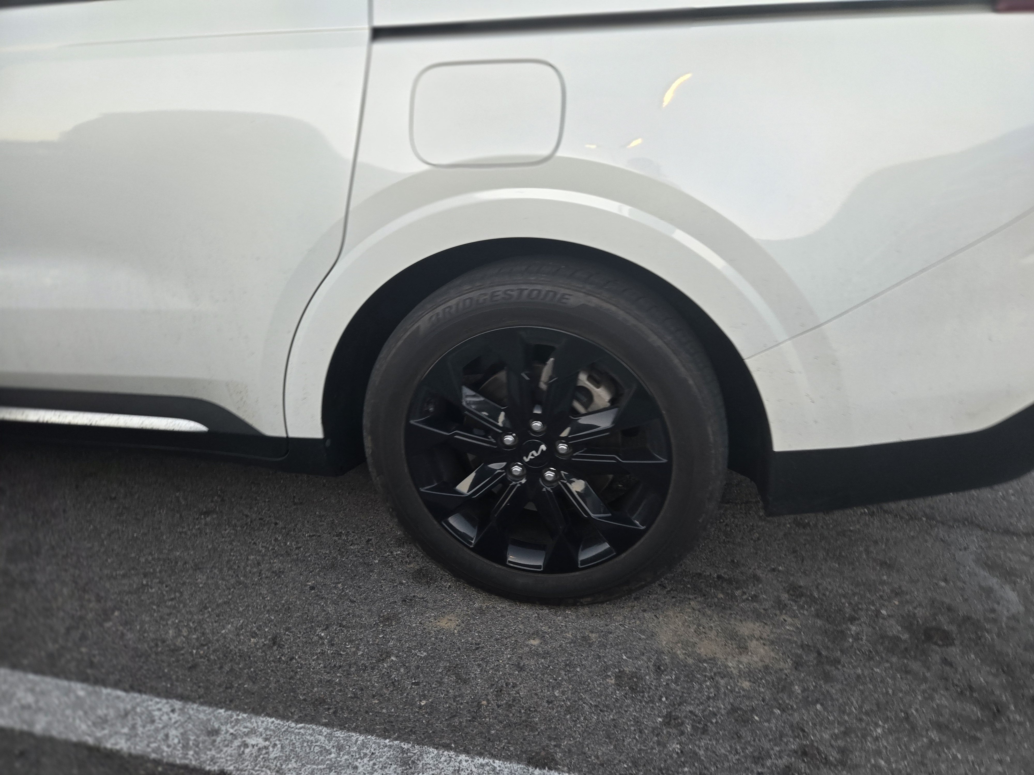 Used 2022 Kia Carnival SX FWD image 12
