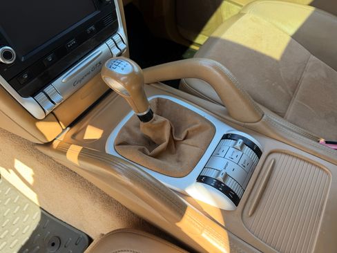 Used 2008 Porsche Cayenne GTS image 10