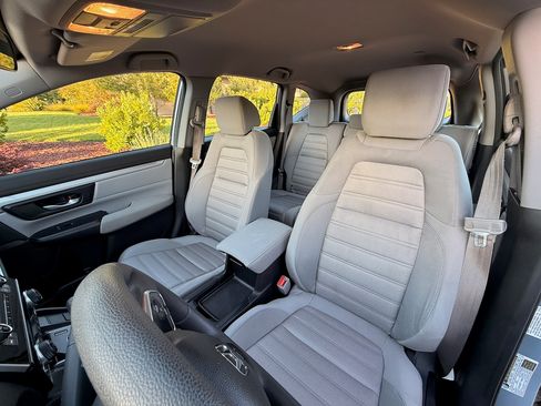 Used 2017 Honda CR-V LX image 17
