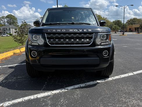 Used 2015 Land Rover LR4 HSE image 1