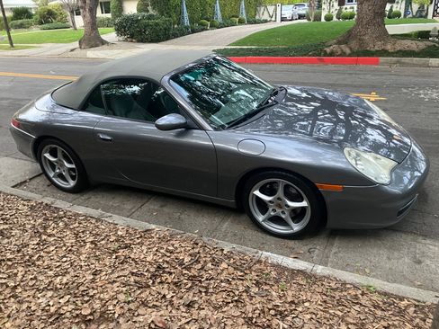 Used 2003 Porsche 911 Carrera image 6