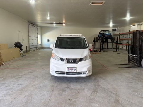 Used 2015 Nissan NV200 SV w/ Technology Package image 4