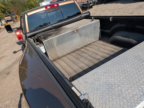 Used 2012 RAM 3500 SLT w/ Max Tow Pkg image 11