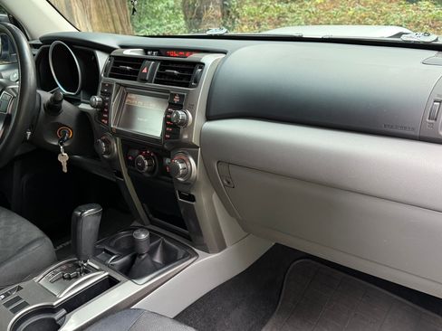 Used 2010 Toyota 4Runner Trail image 16