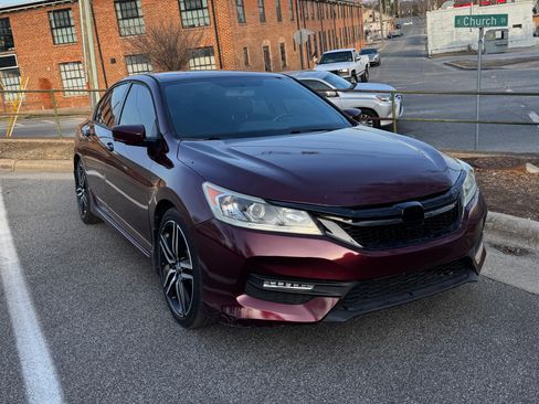 Used 2016 Honda Accord Sport image 1