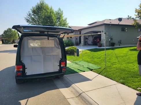 Used 2002 Volkswagen Eurovan MV image 2