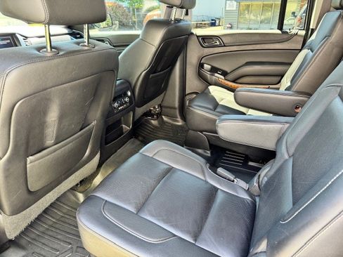 Used 2016 Chevrolet Suburban LTZ image 10