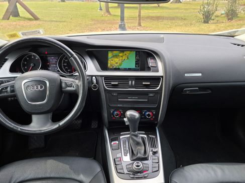 Used 2010 Audi A5 2.0T Premium Plus image 11