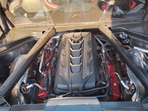 Used 2024 Chevrolet Corvette Stingray Coupe w/ 1LT RWD image 19