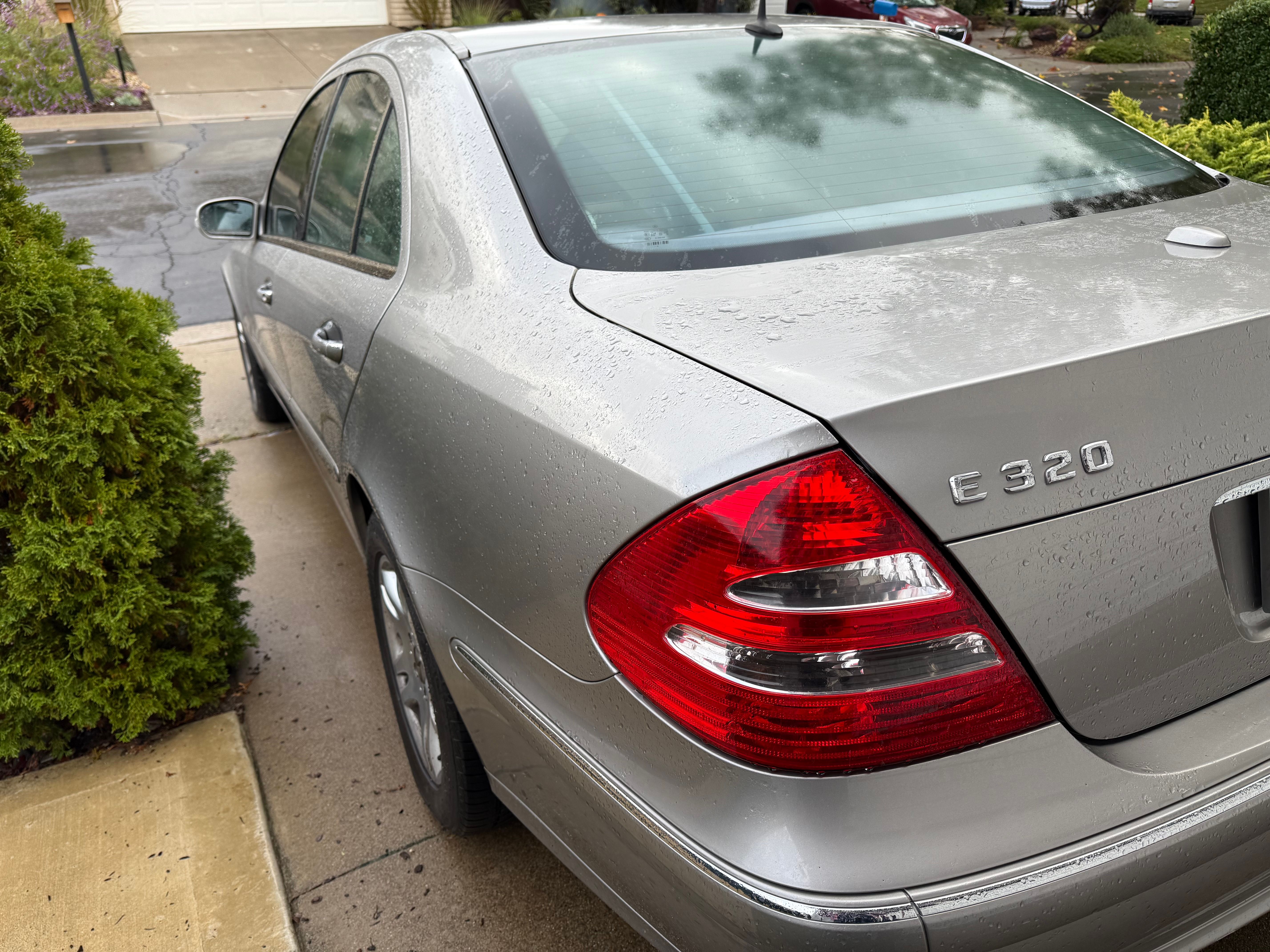 Used 2005 Mercedes-Benz E 320 4MATIC Sedan image 6
