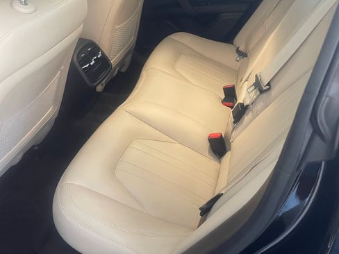 Used 2019 Maserati Ghibli S RWD image 12